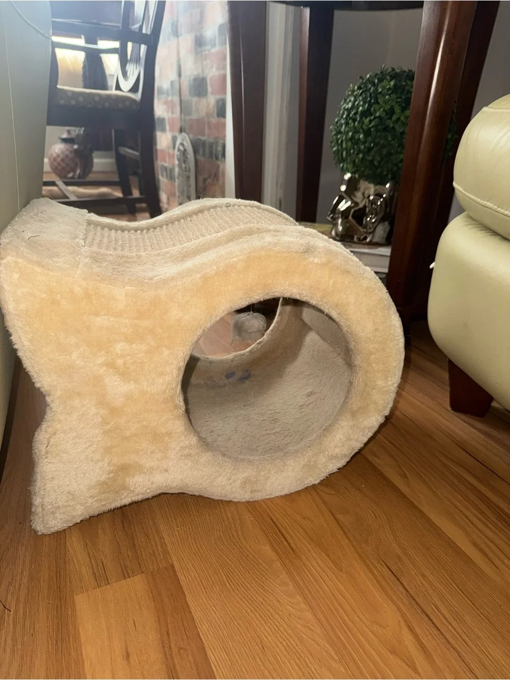Cream fish shaped Cat Scratcher Lounge